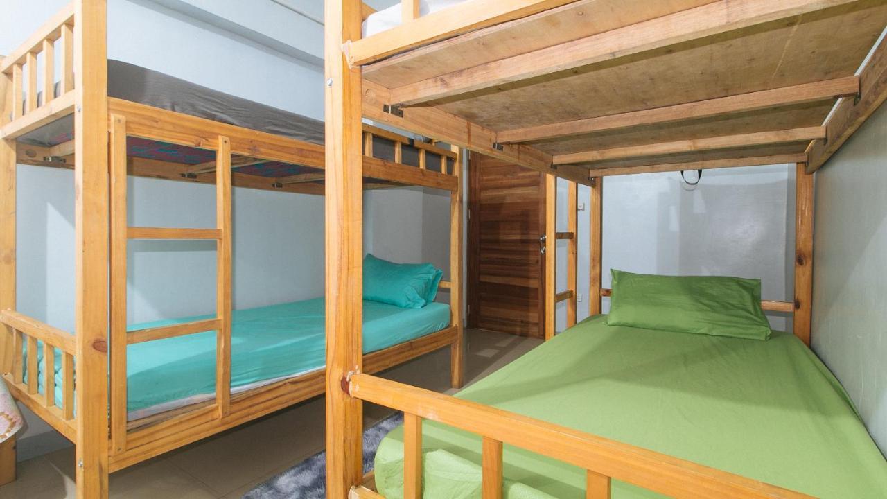 Budget Backpackers Transient House Near Naia By Reddoorz Пасай Екстериор снимка